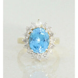 10k Gold Blue Topaz and Diamond Ring Size 6 1/4 Cocktail Ring